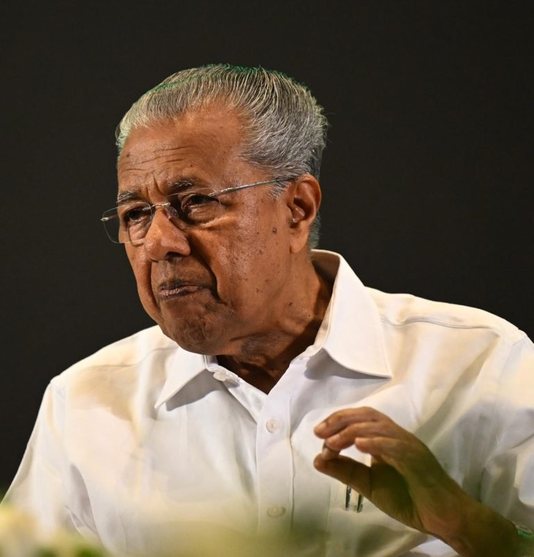 മുണ്ടക്കൈ-ചൂരൽമല പുനരധിവാസം: 2221 കോടി രൂപ ഗ്രാൻ്റായി അനുവദിക്കണമെന്ന് പ്രധാനമന്ത്രിയോട് മുഖ്യമന്ത്രി