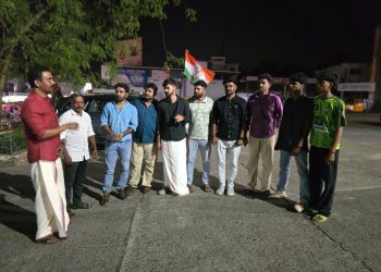 യൂത്ത് കോൺഗ്രസ്‌ മുട്ടിൽ ടൗണിൽ പ്രതിഷേധ പ്രകടനം നടത്തി