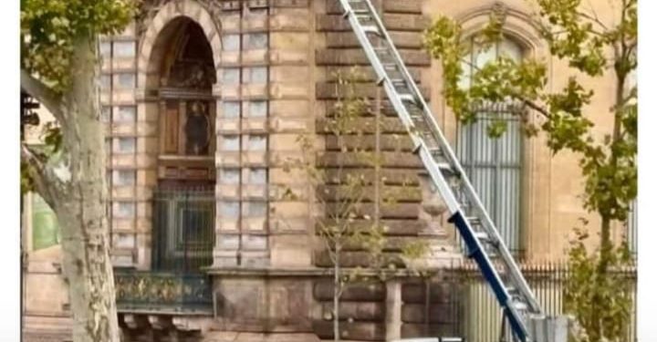 വെറും 7 മിനിറ്റിനുള്ളിൽ പാരീസിനെ നടുക്കിയ മോഷണം; ലുവർ മ്യൂസിയത്തിൽ നിന്ന് കവർന്നത് അമൂല്യ ആഭരണങ്ങൾ