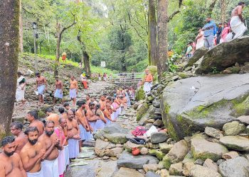 തുലാംവാവുബലി; തിരുനെല്ലിയിൽ ആയിരങ്ങളെത്തി
