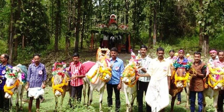 അതിജീവനത്തിന്റെ ഓര്‍മ്മയില്‍ കബനിക്കരയില്‍ മൂരിഹബ്ബ