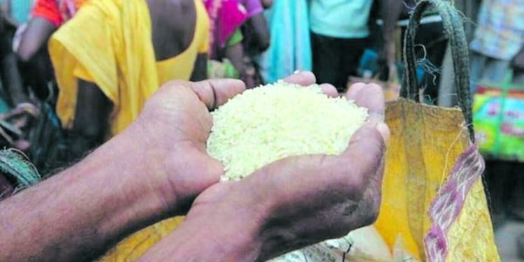 ഒക്ടോബറിലെ റേഷൻ വിതരണം നവംബർ ഒന്ന് വരെ നീട്ടി