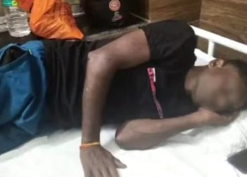 ദലിത് യുവാവിനെ ചങ്ങലയ്ക്ക് കെട്ടിയിട്ട് മർദ്ദിച്ചു, മൂത്രം കുടിപ്പിച്ചു; ക്രൂര പീഡനം