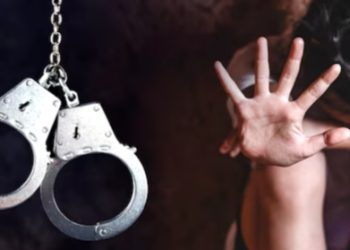 പതിനാറു വയസ്സുകാരിക്ക് പീഡനം; അമ്മയ്ക്കും ആൺസുഹൃത്തിനും ജീവപര്യന്തം, 2 ലക്ഷം രൂപ പിഴ