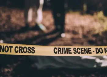 കാലുകൾ ബന്ധിച്ച നിലയിൽ കത്തിക്കരിഞ്ഞ മൃതദേഹം; കൊലപാതകമെന്ന് സംശയം