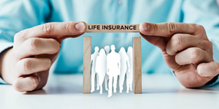 പ്രീമിയം സര്‍ക്കാര്‍ അടയ്ക്കും; ഒന്നു മുതല്‍ പത്തു വരെയുള്ള വിദ്യാര്‍ഥികള്‍ക്ക് ലൈഫ് ഇന്‍ഷൂറന്‍സുമായി കേരളം