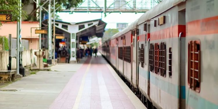 സഹായിക്കാനെന്ന വ്യാജേന നടിയെ കടന്നുപിടിച്ചു, കൊച്ചുവേളി റെയില്‍വേ സ്റ്റേഷനിലെ പോര്‍ട്ടര്‍ അറസ്റ്റില്‍