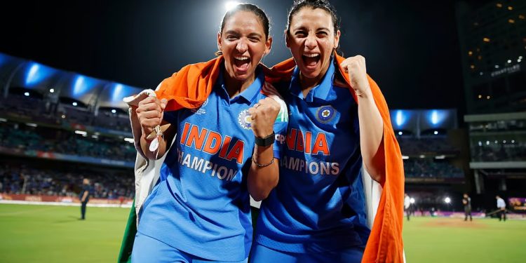 പുതു ചരിത്രമെഴുതി ഇന്ത്യ! വനിതാ ലോകകപ്പ് കിരീടം സ്വന്തം; ഹര്‍മന്‍പ്രീതും പോരാളികളും ലോകത്തിന്റെ നെറുകയില്‍