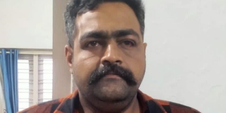 പോലീസുകാരെ അക്രമിച്ചയാള്‍ റിമാന്‍ഡില്‍