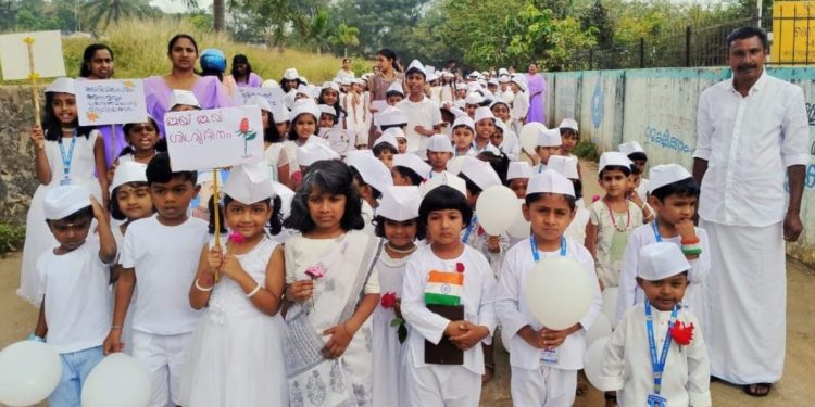 പുൽപ്പള്ളി കാപ്പിസെറ്റ് എം.എം.ജി.എച്ച്.എസ് സ്കൂളിൽ വർണ്ണാഭമായ പരിപാടികളോടെ ശിശുദിനാഘോഷം നടത്തി