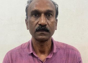 വീടുപണിക്ക് ലോണ്‍ ശരിയാക്കി നല്‍കാമെന്ന് വിശ്വസിപ്പിച്ച് ഉരുള്‍പൊട്ടല്‍ ദുരന്തബാധിതയില്‍ നിന്ന് ലക്ഷങ്ങള്‍ തട്ടിയയാള്‍ അറസ്റ്റില്‍