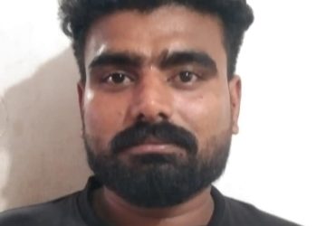 വീണ്ടും കോമേഴ്‌ഷ്യൽ അളവിൽ രാസ ലഹരി പിടികൂടി പോലീസ്വില്‍പ്പനക്കായി കാറില്‍ കടത്തുകയായിരുന്ന 95.93 ഗ്രാം എം.ഡി.എം.എ പിടിച്ചെടുത്തു