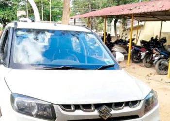 ഗുണ്ടൽപ്പേട്ട മദ്ദൂർ ഫോറസ്റ്റ് ചെക്പോസ്റ്റിന് സമീപം കാർ ആക്രമിച്ച് മലയാളിയുടെ ഒന്നരക്കോടിയുടെ സ്വർണം കവർന്നു