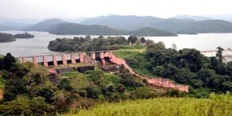 ശക്തമായ നീരൊഴുക്ക്, മുല്ലപ്പെരിയാറില്‍ ജലനിരപ്പ് 140 അടിയായി; മുന്നറിയിപ്പ്