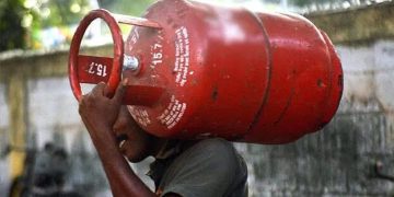 വീട്ടിൽ ഗ്യാസ് കണക്ഷൻ ഉണ്ടെങ്കിൽ നിങ്ങൾക്ക് ലഭിക്കുക 50 ലക്ഷം രൂപയുടെ ഇൻഷ്വറൻസ്, അറിയാത്ത ചില കാര്യങ്ങൾ