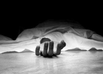 രാത്രി ഷിഫ്റ്റിനിടെ ലൈറ്റ് അണയ്ക്കുന്നതിൽ തർക്കം; സഹപ്രവര്‍ത്തകനെ ഡംബല്‍ കൊണ്ട് തലയ്ക്കടിച്ചു കൊന്ന് യുവാവ്