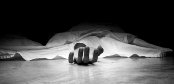 രാത്രി ഷിഫ്റ്റിനിടെ ലൈറ്റ് അണയ്ക്കുന്നതിൽ തർക്കം; സഹപ്രവര്‍ത്തകനെ ഡംബല്‍ കൊണ്ട് തലയ്ക്കടിച്ചു കൊന്ന് യുവാവ്