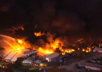 യുഎസിൽ കാർഗോ വിമാനം തകർന്നുവീണു; അപകടം ടേക്ക് ഓഫിനു തൊട്ടു പിന്നാലെ