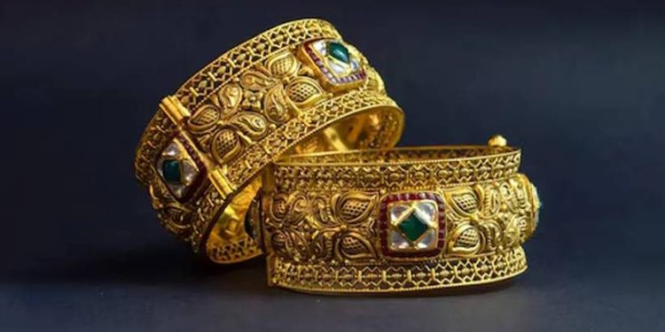 ഒറ്റയടിക്ക് 720 രൂപ കുറഞ്ഞു; രണ്ടുദിവസത്തിനിടെ സ്വര്ണവിലയിലെ ഇടിവ് 1240 രൂപ