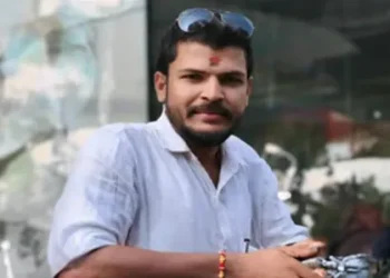 പങ്കാളിയെ വീട്ടിൽ പൂട്ടിയിട്ടു, കേബിൾ കൊണ്ട് മർദനം, ദേഹമാകെ മുറിവ്; യുവമോർച്ച ജില്ലാ ജനറൽ സെക്രട്ടറി അറസ്റ്റിൽ, വധശ്രമത്തിന് കേസ്