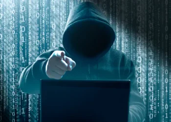 അബുദാബിയിൽ നിന്ന് നാട്ടിലെത്തിയത് ഈ മാസം; വെർച്വല്‍ അറസ്റ്റിലാണെന്നു ഭീഷണി, വയോധിക ദമ്പതികൾക്ക് നഷ്ടമായത് 1.40 കോടി