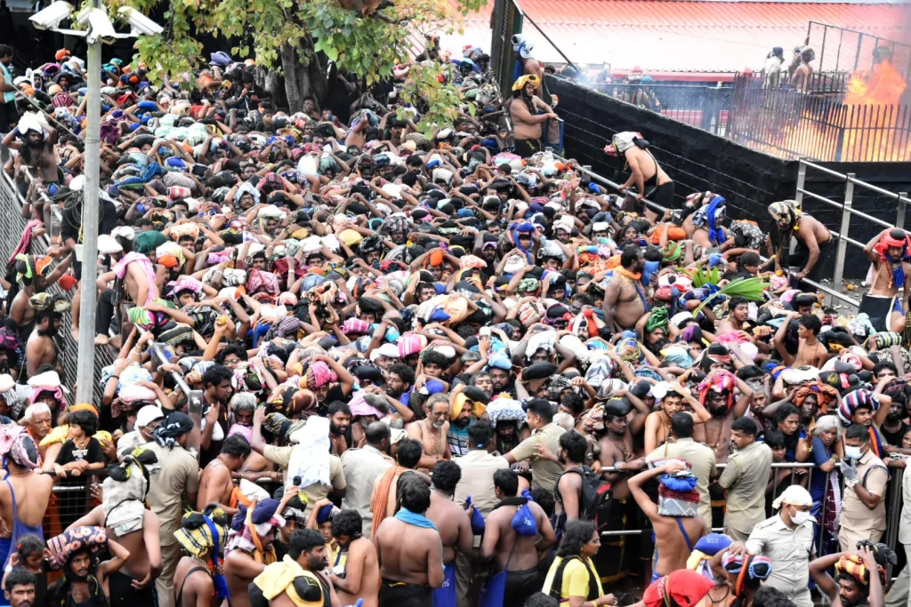 ശബരിമല: സ്‌പോട്ട് ബുക്കിങ് 20,000 പേർക്കുമാത്രം; ഏഴ് ബുക്കിങ് കേന്ദ്രങ്ങൾകൂടി തുറക്കും