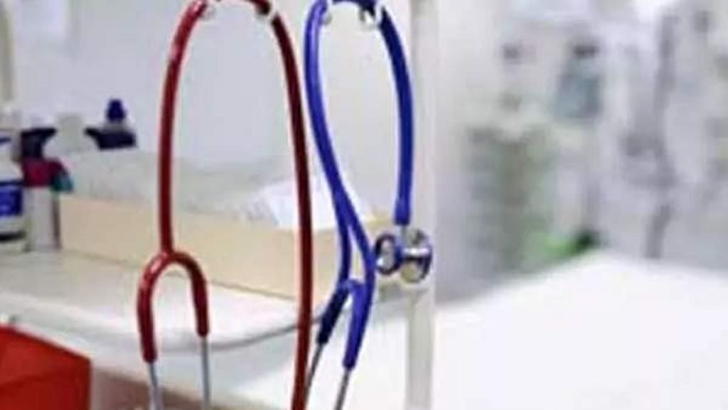 ജീവന്‍ രക്ഷാസമരം പ്രഖ്യാപിച്ച് ഡോക്ടര്‍മാരുടെ സംഘടന; രോഗീപരിചരണം ഒഴികെയുള്ള ജോലികളില്‍ നിന്ന് വിട്ടുനില്‍ക്കും