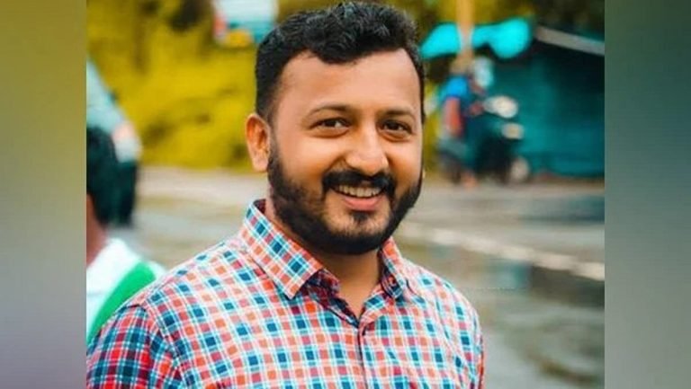 യുവതിക്കെതിരെ ഡിജിറ്റല്‍ തെളിവുകള്‍ കോടതിയില്‍ നല്‍കി രാഹുല്‍ മാങ്കൂട്ടത്തില്‍; നിര്‍ണായക നീക്കം
