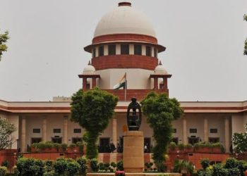 ഭര്ത്താവില് നിന്ന് ജീവനാംശം വേണ്ട, ഭാര്യയുടെ അസാധാരണ തീരുമാനം; അപൂര്വമെന്ന് സുപ്രീംകോടതി