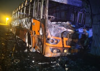 ബംഗളൂരുവിൽ നിന്നും കോഴിക്കോട്ടേക്ക് വന്ന കെഎസ്ആർടിസി ബസ് കത്തി നശിച്ചു