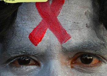 30 വർഷം മുൻപ് ആയുർവേദ ചികിത്സയിൽ യുവതി എച്ച്ഐവി നെഗറ്റീവ്?; പീഡിപ്പിക്കപ്പെട്ട അമ്മയിൽനിന്ന് എയ്ഡ്‌സ് ബാധിച്ച ആ 6 വയസ്സുകാരി