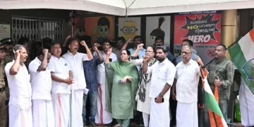 ഒൻപതു വയസുകാരിയോട് ലൈംഗികാതിക്രമം; 17കാരനെ പിടികൂടിയ പിതാവിനെതിരെ കേസ്, സ്റ്റേഷൻ ഉപരോധിച്ച് കോൺഗ്രസ്