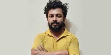 വിദ്യാർഥിനിയുടെ കയ്യിൽ വിലയേറിയ ഫോൺ, വീട്ടുകാർ ചോദ്യം ചെയ്തപ്പോൾ തെളിഞ്ഞത് പീഡന വിവരം; ബസ് ഡ്രൈവർ അറസ്റ്റിൽ