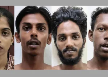 വീട്ടിലേക്ക് സ്ഫോടകവസ്തു എറിഞ്ഞു; സ്ത്രീയുടെ തലയ്ക്ക് ബിയർ കുപ്പി കൊണ്ടിടിച്ചു, യുവതിയടക്കം നാലുപേർ പിടിയിൽ