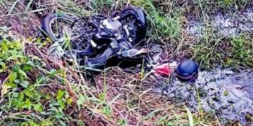 ഗൾഫിൽ നിന്നെത്തി, പ്രതിശ്രുത വധുവിനെ കാണാൻ പോയി; ചതുപ്പ് നിലത്തിൽ അവശനിലയിൽ യുവാവ്