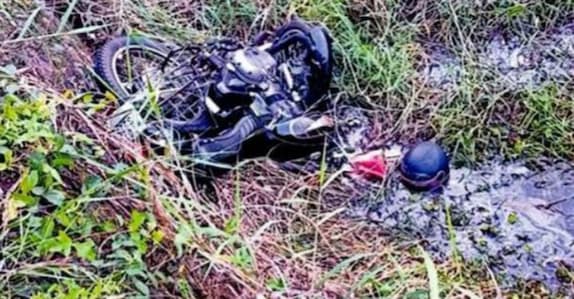 ഗൾഫിൽ നിന്നെത്തി, പ്രതിശ്രുത വധുവിനെ കാണാൻ പോയി; ചതുപ്പ് നിലത്തിൽ അവശനിലയിൽ യുവാവ്