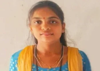 ദലിത് യുവാവിനെ വിവാഹം കഴിച്ചു, 4 മാസം ഗർഭിണിയായ യുവതിയെ വെട്ടികൊലപ്പെടുത്തി പിതാവും സഹോദരനും