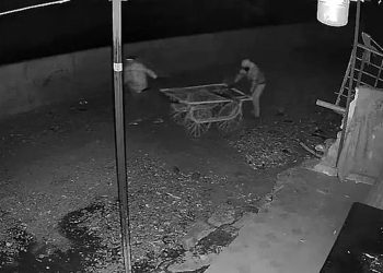 സെന്‍സറില്‍ കറുത്ത പെയിന്റ് അടിച്ച് അലാറം തടഞ്ഞു; എടിഎം ഉന്തുവണ്ടിയില്‍ കടത്തി; വേറിട്ട മോഷണം