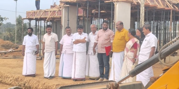 ജനപ്രതിനിധി സംഘം പുനരധിവാസ പദ്ധതി പ്രദേശം സന്ദര്ശിച്ചുപ്രവര്ത്തന പുരോഗതി വിലയിരുത്തി