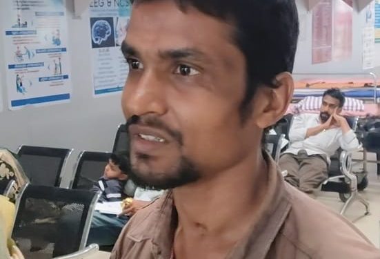 ലോറിക്ക് കല്ലെറിഞ്ഞ് പോലീസ് ഡ്രൈവറെ മർദ്ദിച്ചതായി പരാതി