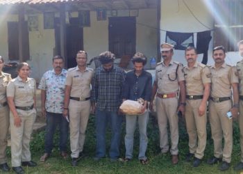 കൃഷ്ണഗിരിയിൽ വൻ കഞ്ചാവ് വേട്ട;നാല് കിലോ കഞ്ചാവുമായി രണ്ടുപേർ പിടിയിൽ