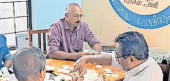 സ്കൂട്ടർ ഇടിച്ചു മരിച്ച യാചകന്റെ സഞ്ചിയിൽ നാലര ലക്ഷം രൂപ