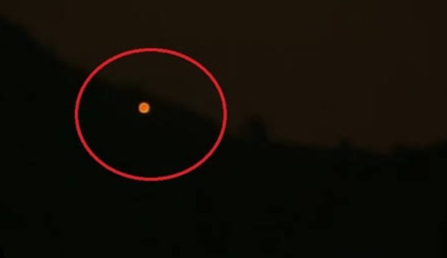 ഭക്തി സാന്ദ്രം ശബരിമല; പൊന്നമ്പല മേട്ടില്‍ മകരവിളക്ക് തെളിഞ്ഞു