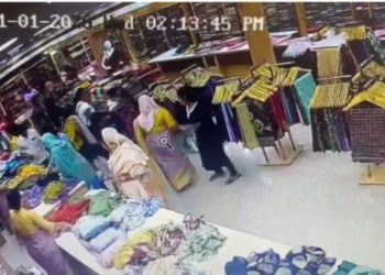 കൽപ്പറ്റയിലെ ടെക്സ്റ്റൈൽസ് ജീവനക്കാരിക്ക് കുത്തേറ്റു