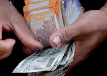 റേഷൻ കടകൾ വഴി ഇനി പണമിടപാടും; 10,000 രൂപ വരെ പിൻവലിക്കാം; 19 ബാങ്കുകളുമായി കരാറായി