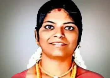 മോഷണത്തിനിടെ യുവതിയെ കത്തിച്ചു കൊന്നു; രക്ഷപ്പെടാൻ ശ്രമിക്കുന്നതിനിടെ വീണു കാലൊടിഞ്ഞ പ്രതി പിടിയിൽ