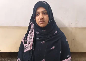 കിടക്കയിൽ മൂത്രമൊഴിച്ചു; 5 വയസ്സുകാരിയുടെ സ്വകാര്യ ഭാഗത്ത് ചട്ടുകം ചൂടാക്കി പൊള്ളിച്ചു, വളർത്തമ്മ അറസ്റ്റിൽ