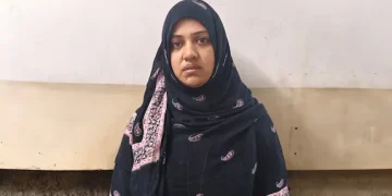 കിടക്കയിൽ മൂത്രമൊഴിച്ചു; 5 വയസ്സുകാരിയുടെ സ്വകാര്യ ഭാഗത്ത് ചട്ടുകം ചൂടാക്കി പൊള്ളിച്ചു, വളർത്തമ്മ അറസ്റ്റിൽ