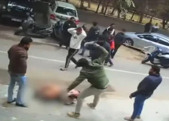ജിം ഉടമസ്ഥതയുടെ പേരിൽ തർക്കം; ഡൽഹിയിൽ യുവാവിനെയും ഭാര്യയെയും തല്ലിച്ചതച്ചു, മകനെ നഗ്നനാക്കി മർദിച്ചു