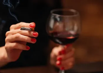 ‘കഞ്ചാവ്, മരുന്ന്, പെണ്ണ്… തല്ല് ഉറപ്പ്’: പെരുമ്പാവൂരിൽ ലഹരിക്കെതിരെ നാട്ടുകാരുടെ കടുത്ത നിലപാട്